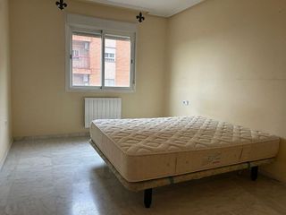 Piso en venta en Renfe - Bulevar 1º y 2º Fase en Jaén