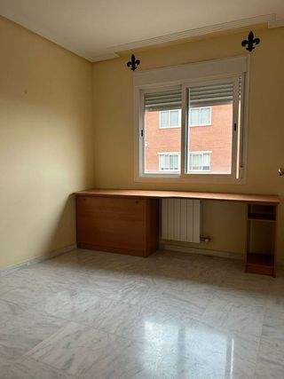 Piso en venta en Renfe - Bulevar 1º y 2º Fase en Jaén