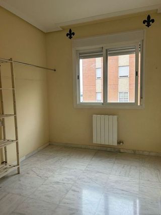 Piso en venta en Renfe - Bulevar 1º y 2º Fase en Jaén