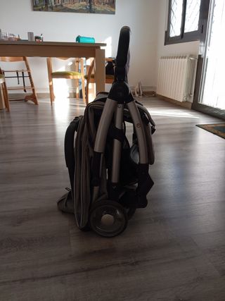 Silla de paseo Chicco Goody gris, compacta