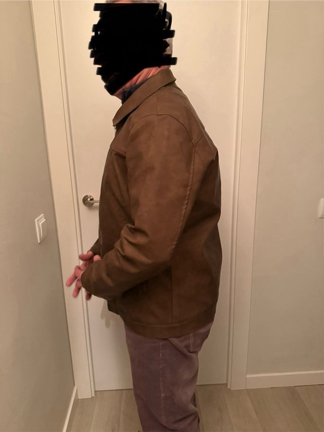 Chaqueta de piel marrón