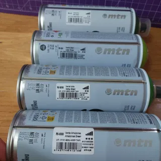 4 botes de spray MTN 94 colores verdes a estrenar