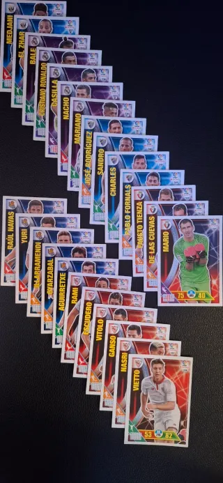 Cromos Adrenalyn 16-17