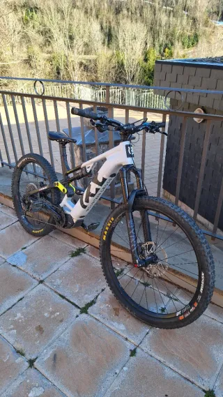 Bicicleta Eléctrica Husqvarna MC3