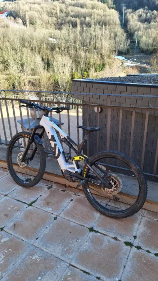 Bicicleta Eléctrica Husqvarna MC3