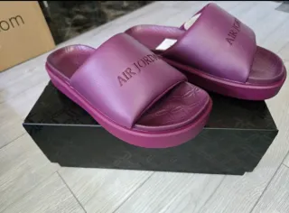 Chanclas Jordan Moradas Talla 36.5