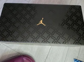 Chanclas Jordan Moradas Talla 36.5