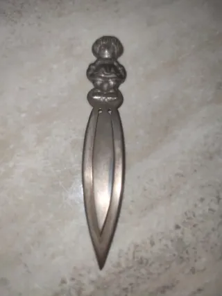 Pastillero y abrecartas de plata