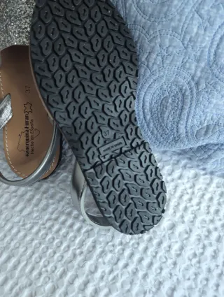 Alpargatas plateadas con purpurina T.37