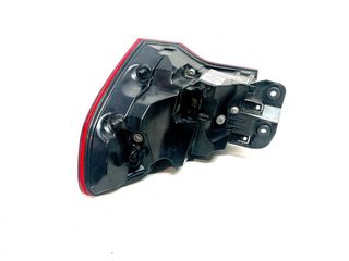 Piloto trasero izquierdo Audi Q3