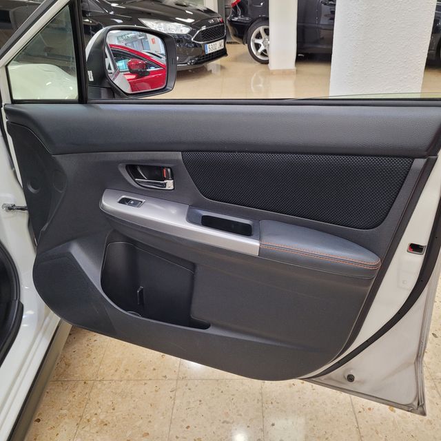 Subaru XV 2.0 auto 2016