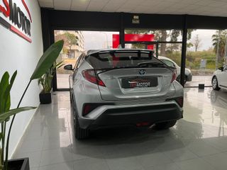 TOYOTA C-HR 1.8 HIBRIDO