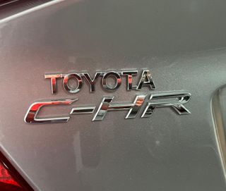 TOYOTA C-HR 1.8 HIBRIDO