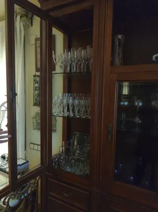 Alacena in Rovere Massello con Vetrine