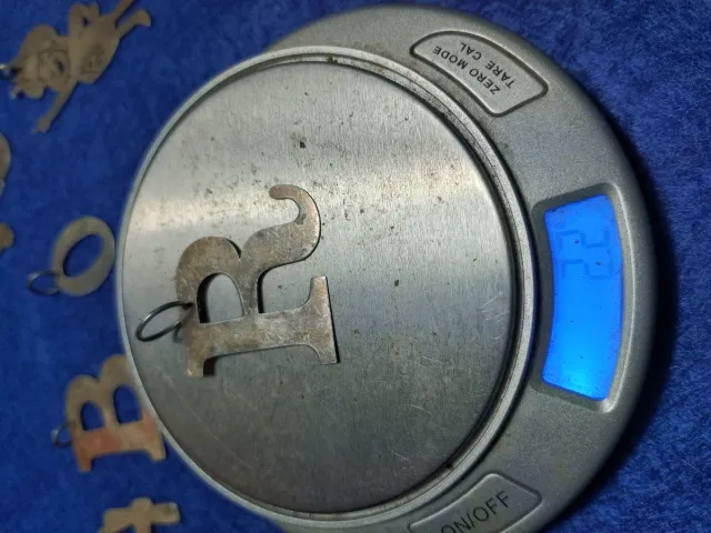 Figuras y letras en Plata Maciza