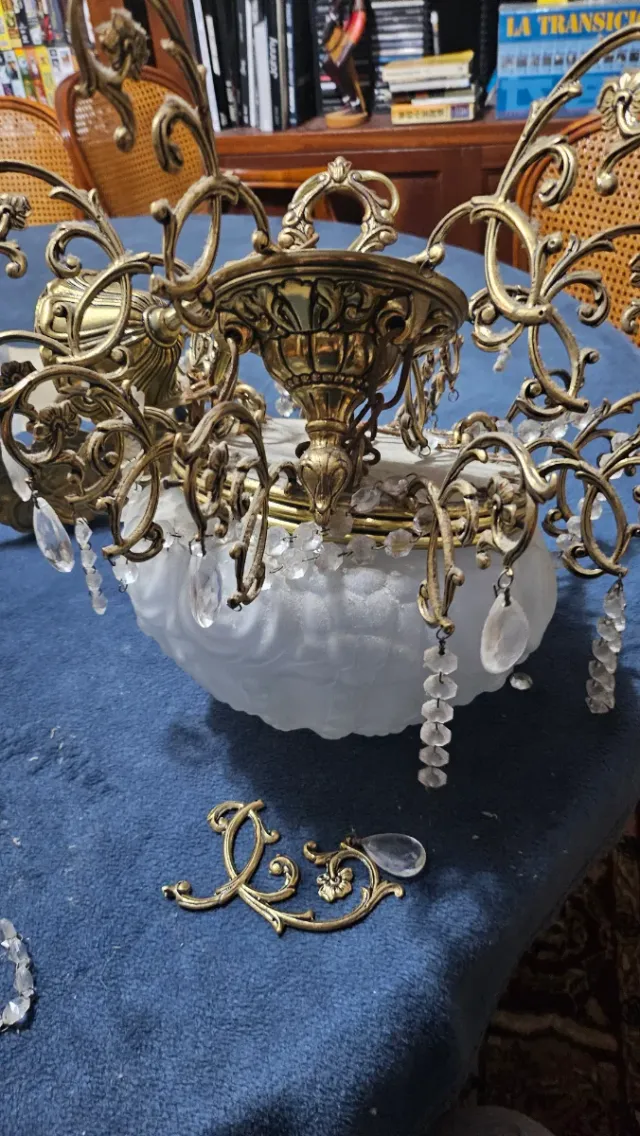 Lámpara de bronce y cristal