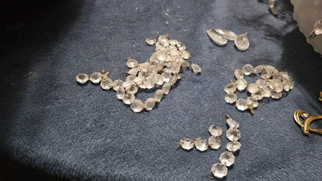 Lámpara de bronce y cristal