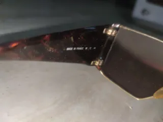 Gafas de sol vintage marrones y doradas