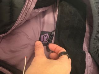 E9 Enove Pop abrigo de plumas mujer.