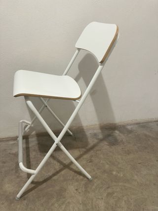 Taburete alto plegable IKEA