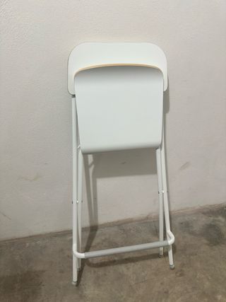 Taburete alto plegable IKEA