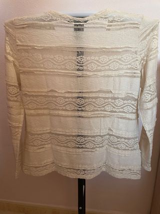 Camiseta encaje H&M talla L crudo