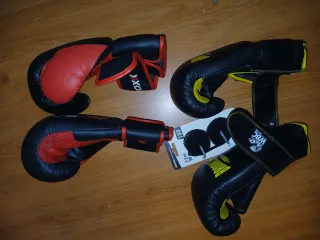 2 guantes Boxeo + Vendaje manos