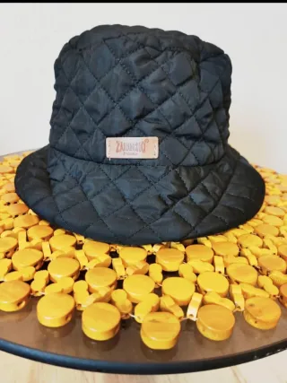 Gorro de lluvia Zarucho acolchado negro