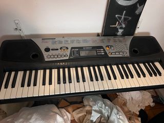 Piano Yamaha PSR-175