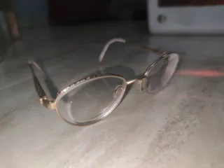 Gafas Vintage Doradas y Rosas