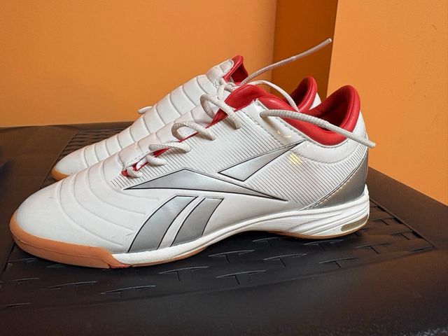 Zapatillas Reebok Blancas y Rojas