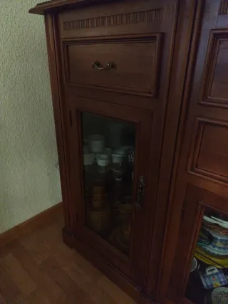 Aparador vitrina madera maciza