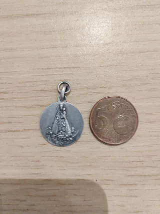Medalla Plata Virgen María Años 50