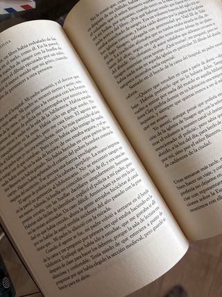 La historiadora (Umbriel narrativa) (Spanish Ed...