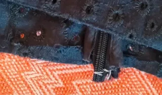 Blusa crop top azul marino flores