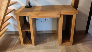 Scrivania e Sedia in Legno Massello - Stile Rustico