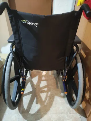 Silla de ruedas Breezy premium