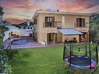 Chalet en venta en Canyelles - Montgoda en Lloret de Mar