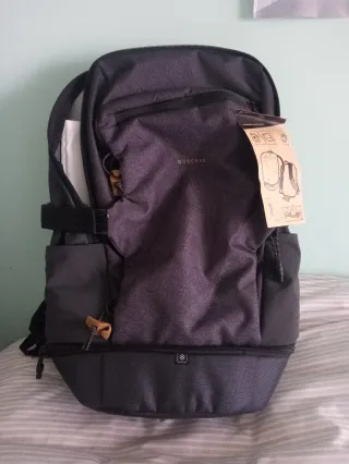 Mochila Quechua con aislante térmico