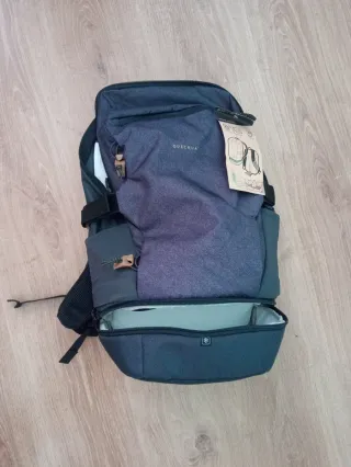 Mochila Quechua con aislante térmico