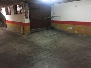 Garaje en alquiler en La Buhaira en Sevilla