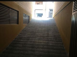 Garaje en alquiler en La Buhaira en Sevilla