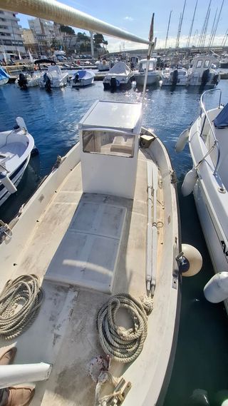 Embarcación Pascual Islas Medas 25