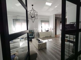 Piso en alquiler en Almagro en Madrid