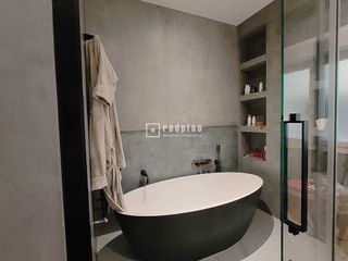 Piso en alquiler en Almagro en Madrid