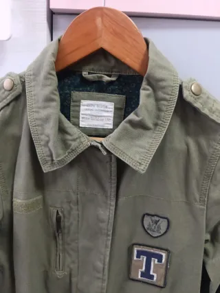 Chaqueta Zara verde militar