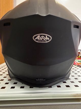 Casco Airoh Negro