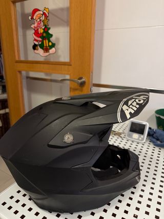 Casco Airoh Negro