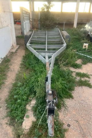 Remolque metálico