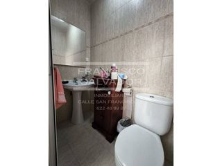 Casa adosada en venta en Lucena